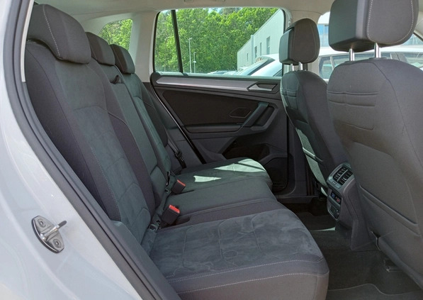 Volkswagen Tiguan cena 104900 przebieg: 82770, rok produkcji 2020 z Buk małe 529